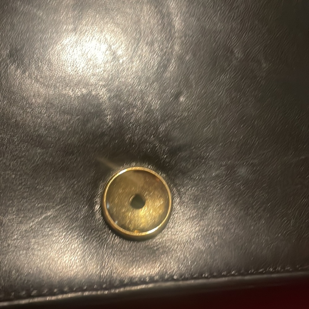 Authentic Chanel - Picture 12 of 14